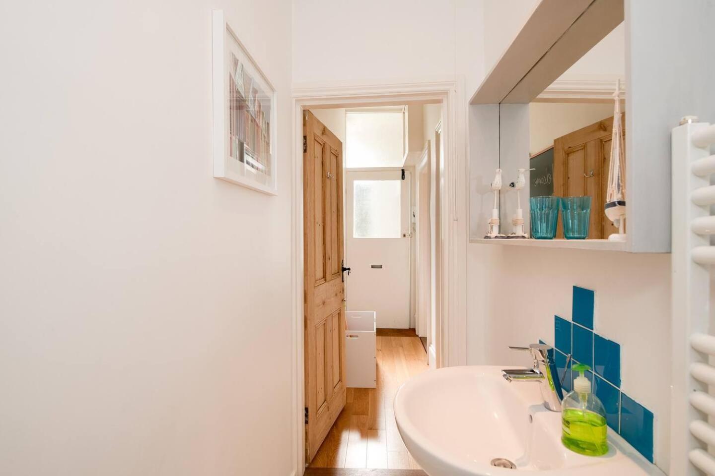 Family Friendly Flat Just Minutes From The Beach! Portsmouth Dış mekan fotoğraf
