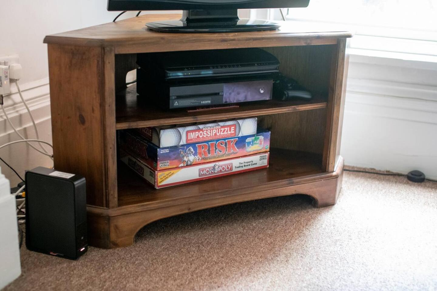 Family Friendly Flat Just Minutes From The Beach! Portsmouth Dış mekan fotoğraf