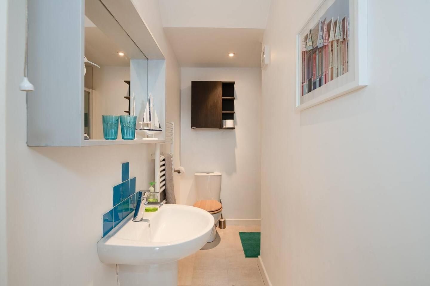 Family Friendly Flat Just Minutes From The Beach! Portsmouth Dış mekan fotoğraf