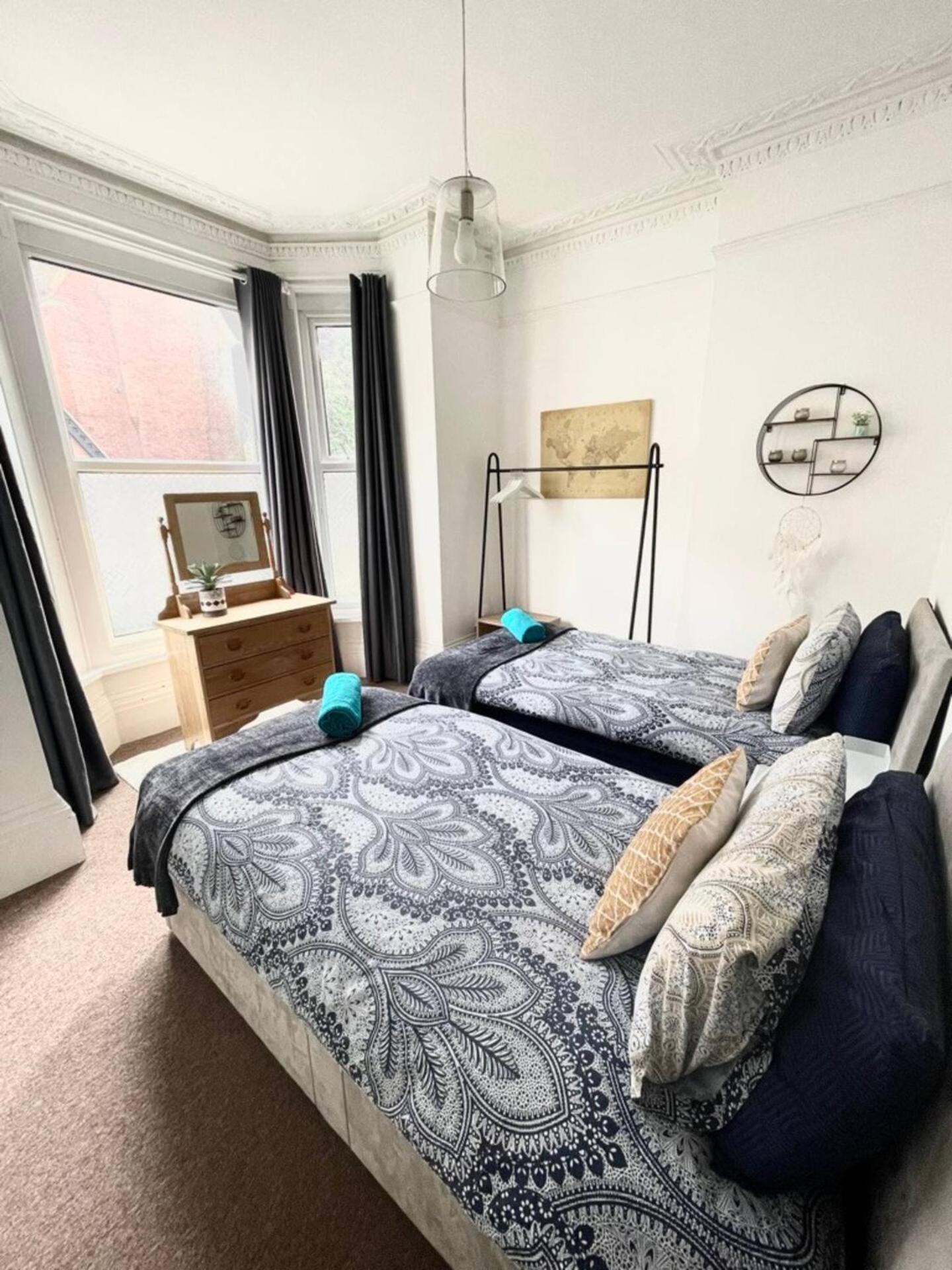 Family Friendly Flat Just Minutes From The Beach! Portsmouth Dış mekan fotoğraf
